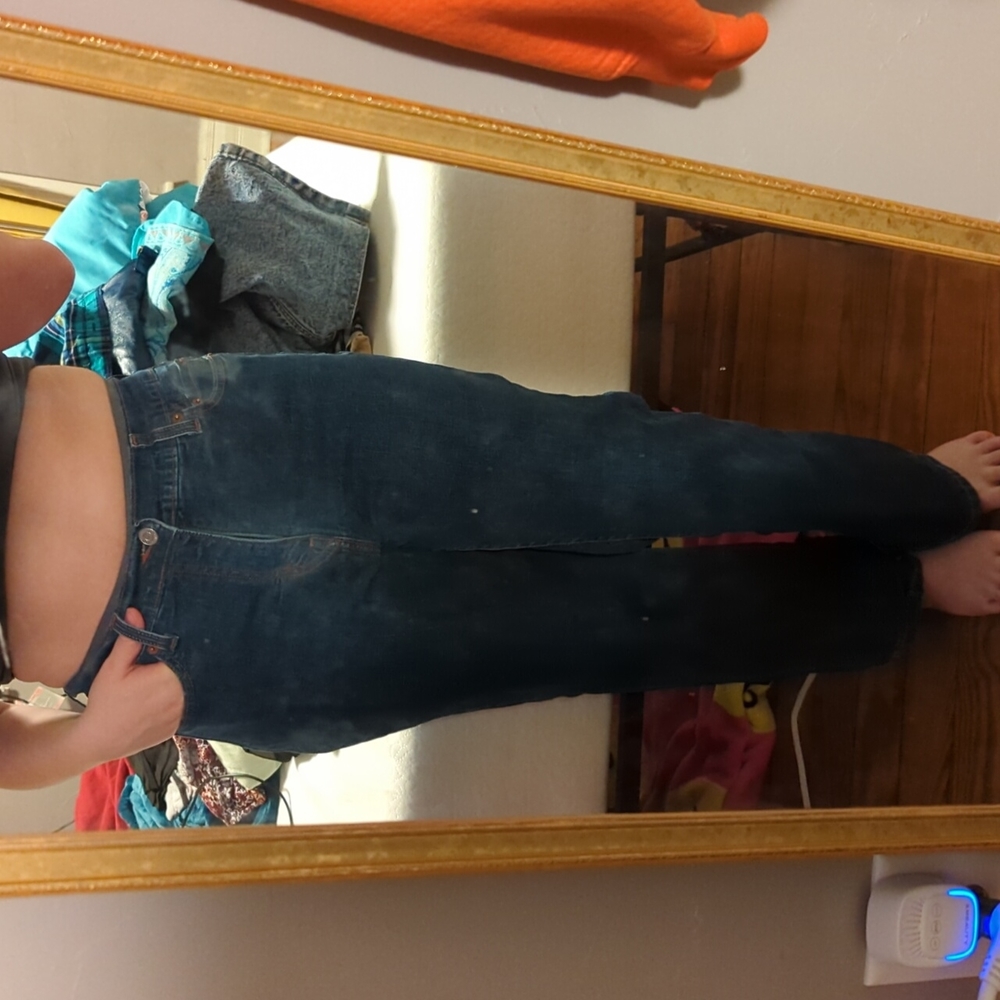 Blue jeans. 10s. 98% cotton. 2% spandex.